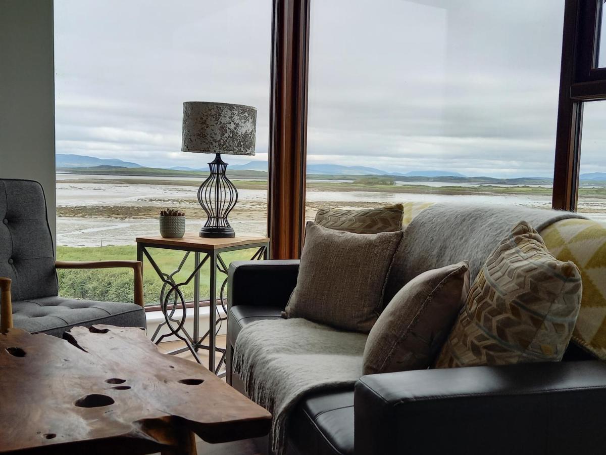 Murrisk Apartments - Self Catering Westport Room photo